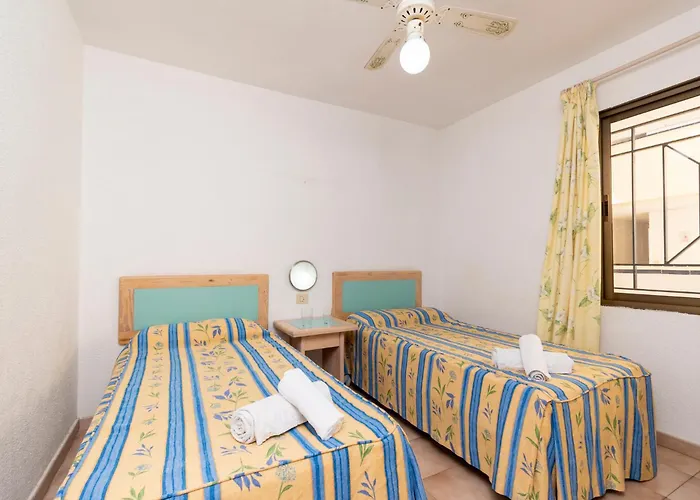 Wonderful 2 Bedroom Communal Heated Pool Apartamento